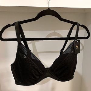 Wacoal Aphrodite Plunge Contour Bra BRAND NEW